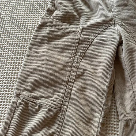 BDG Pull-On Corduroy Barrel Pants - Picture 3 of 4